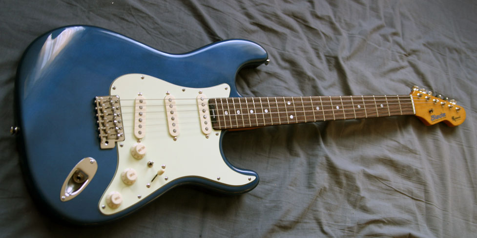 Guitars / Blade Texas Standard Pro (Redwood Edition)